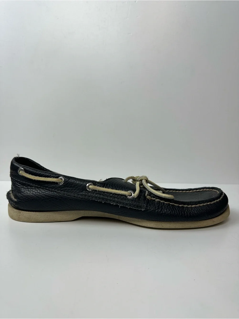 Sperry Men's Navy Blue Leather Boat Shoes with Cream Laces